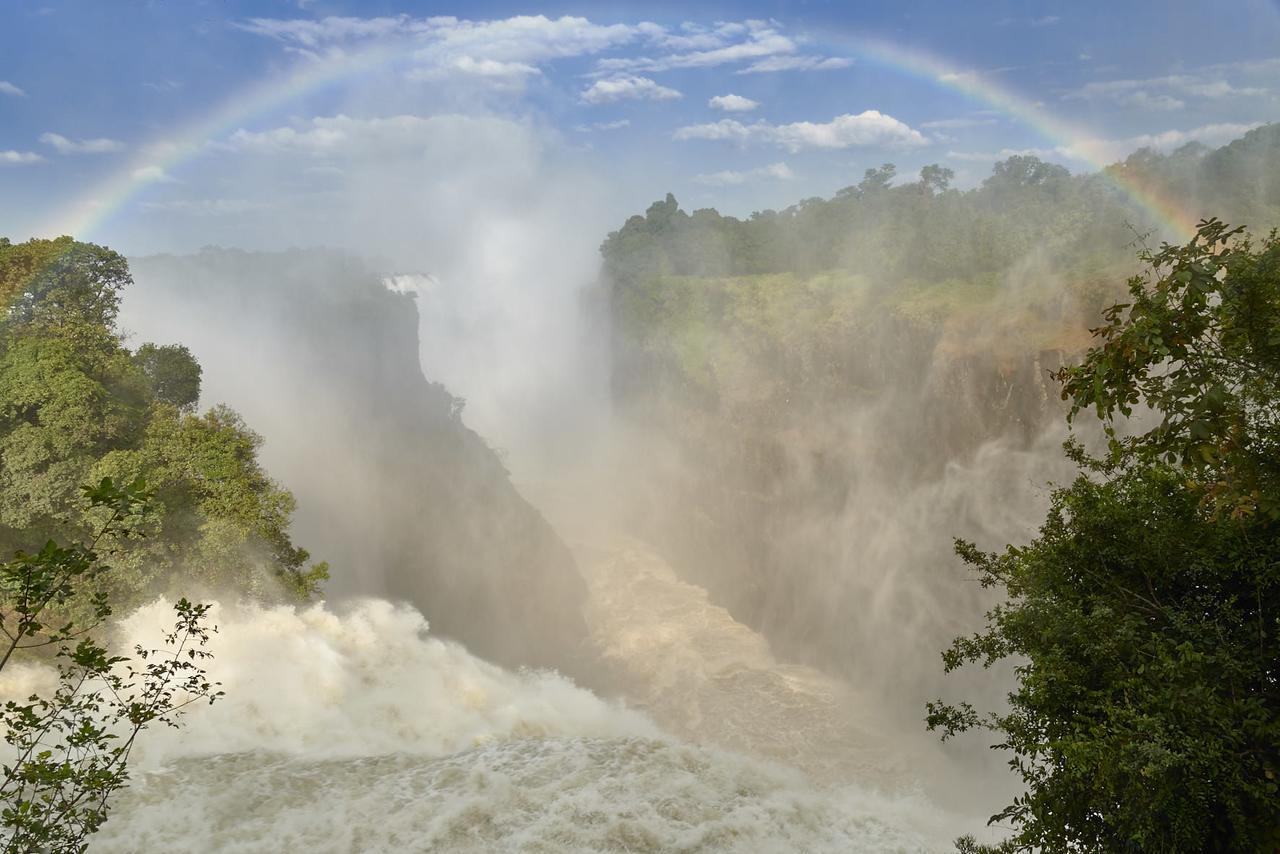 Victoria Falls River Lodge Экстерьер фото